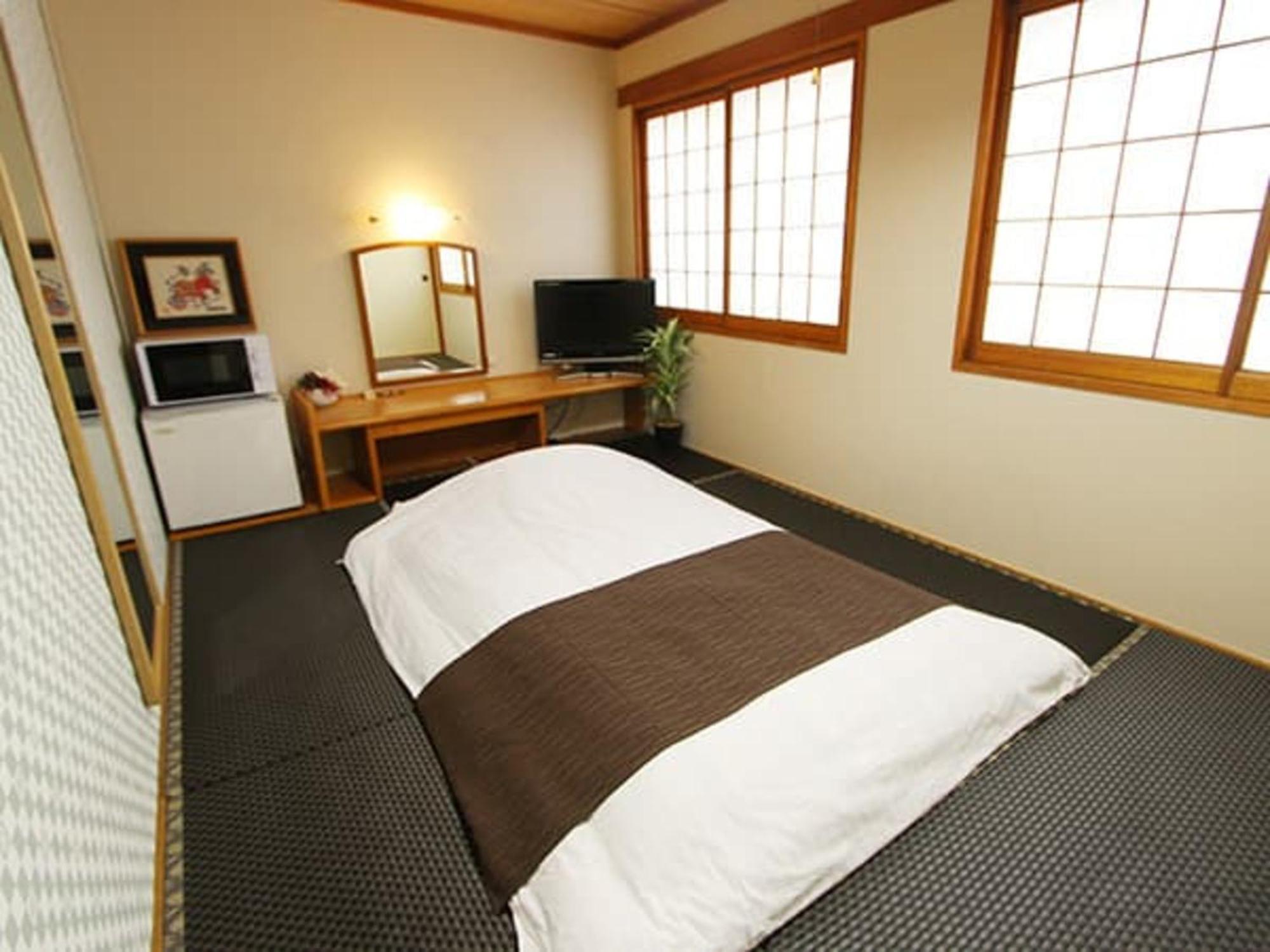 Hotel Livemax Budget Naha Tomarikou Esterno foto