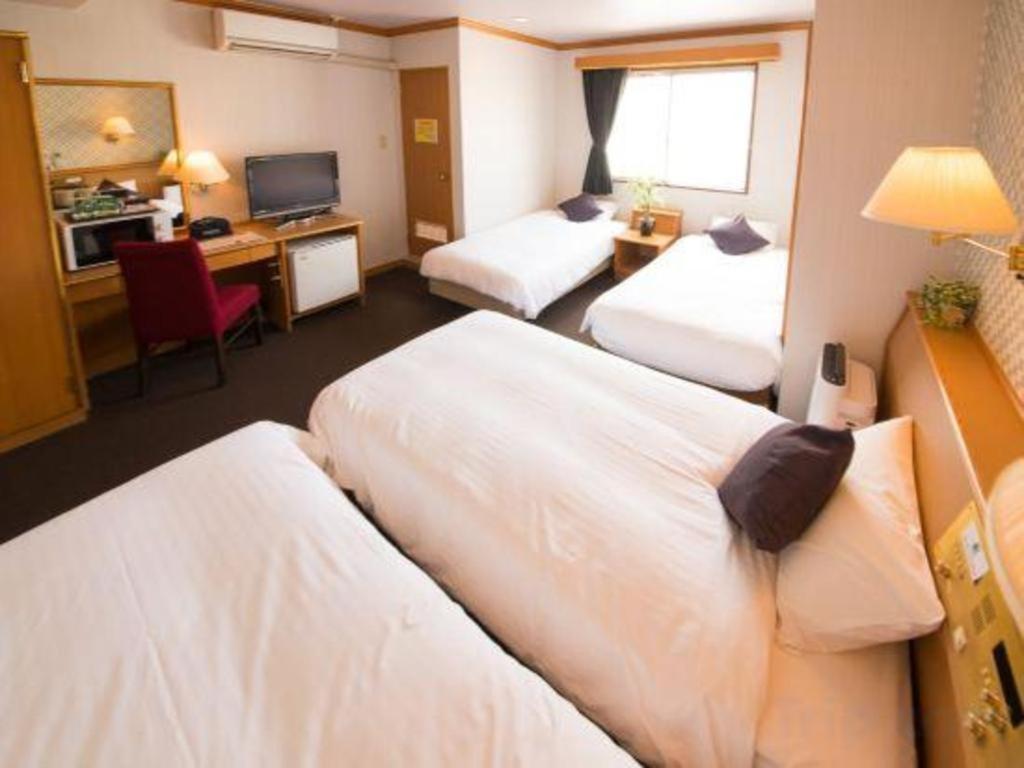 Hotel Livemax Budget Naha Tomarikou Esterno foto