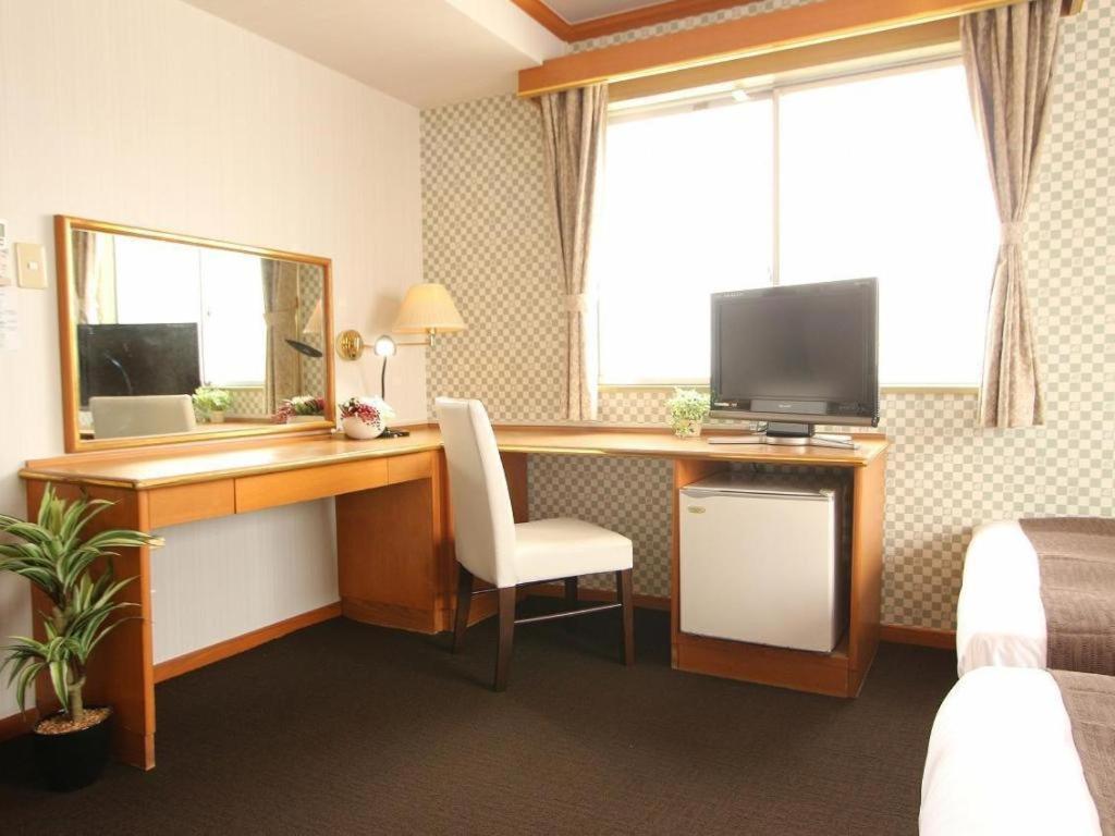 Hotel Livemax Budget Naha Tomarikou Esterno foto