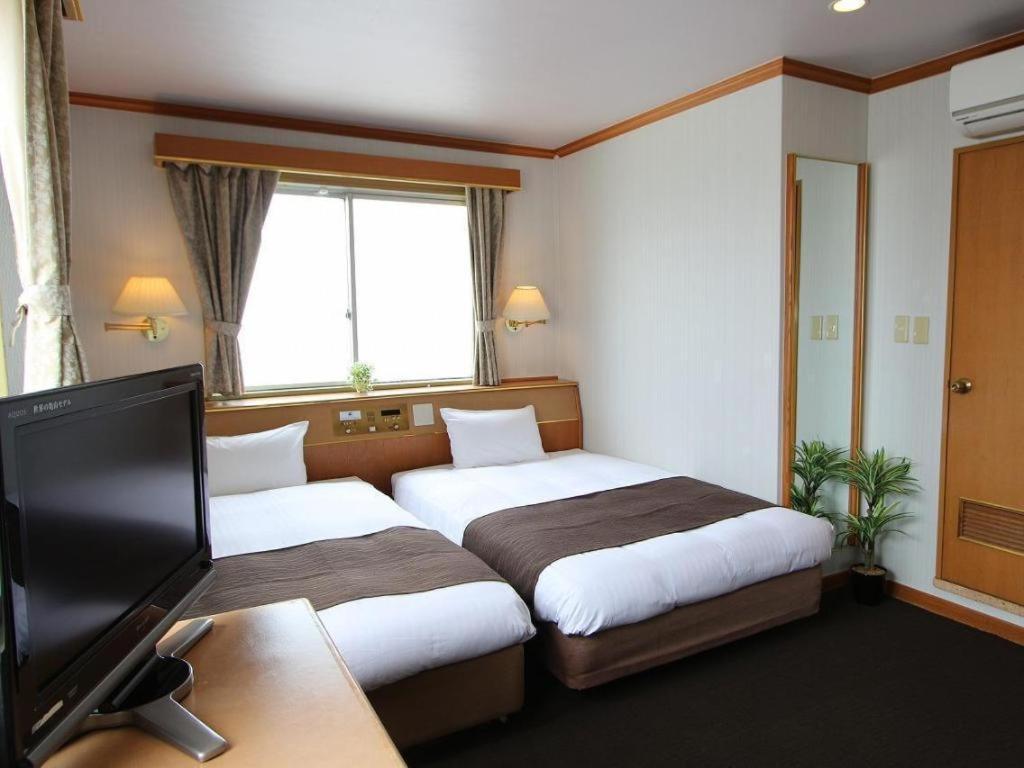 Hotel Livemax Budget Naha Tomarikou Esterno foto