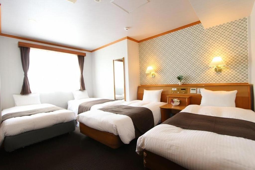 Hotel Livemax Budget Naha Tomarikou Esterno foto