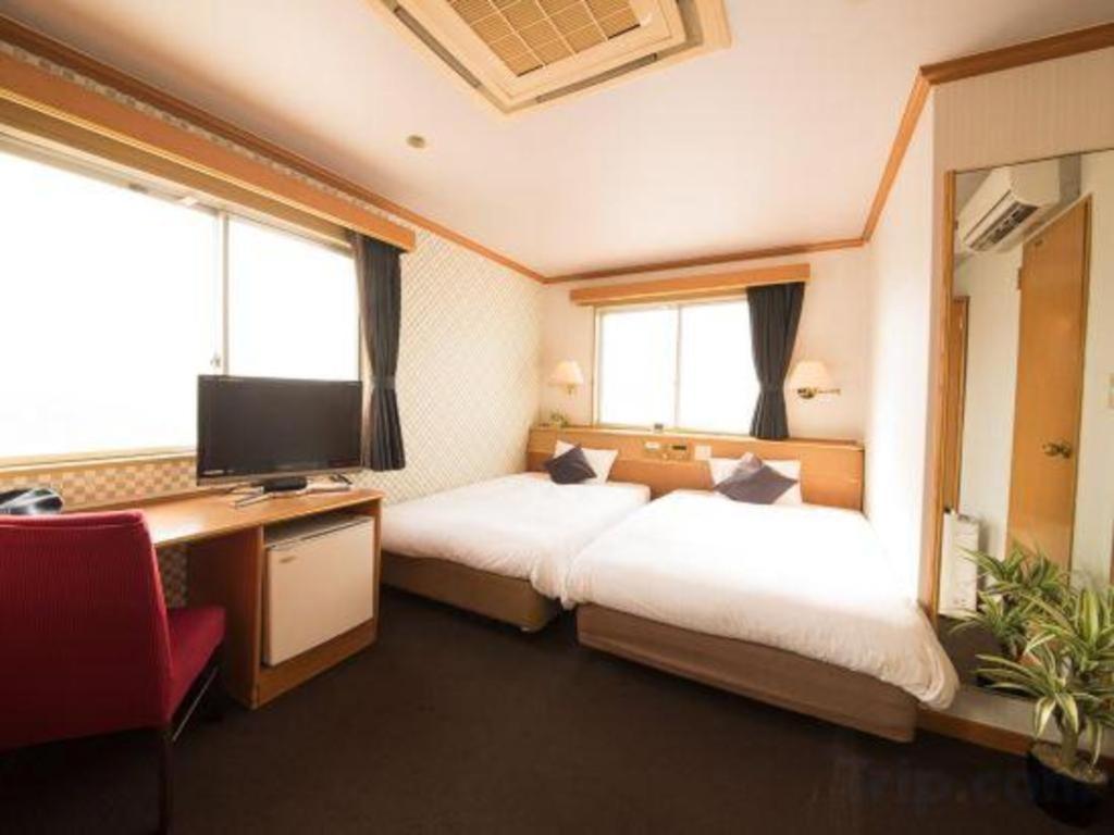 Hotel Livemax Budget Naha Tomarikou Esterno foto