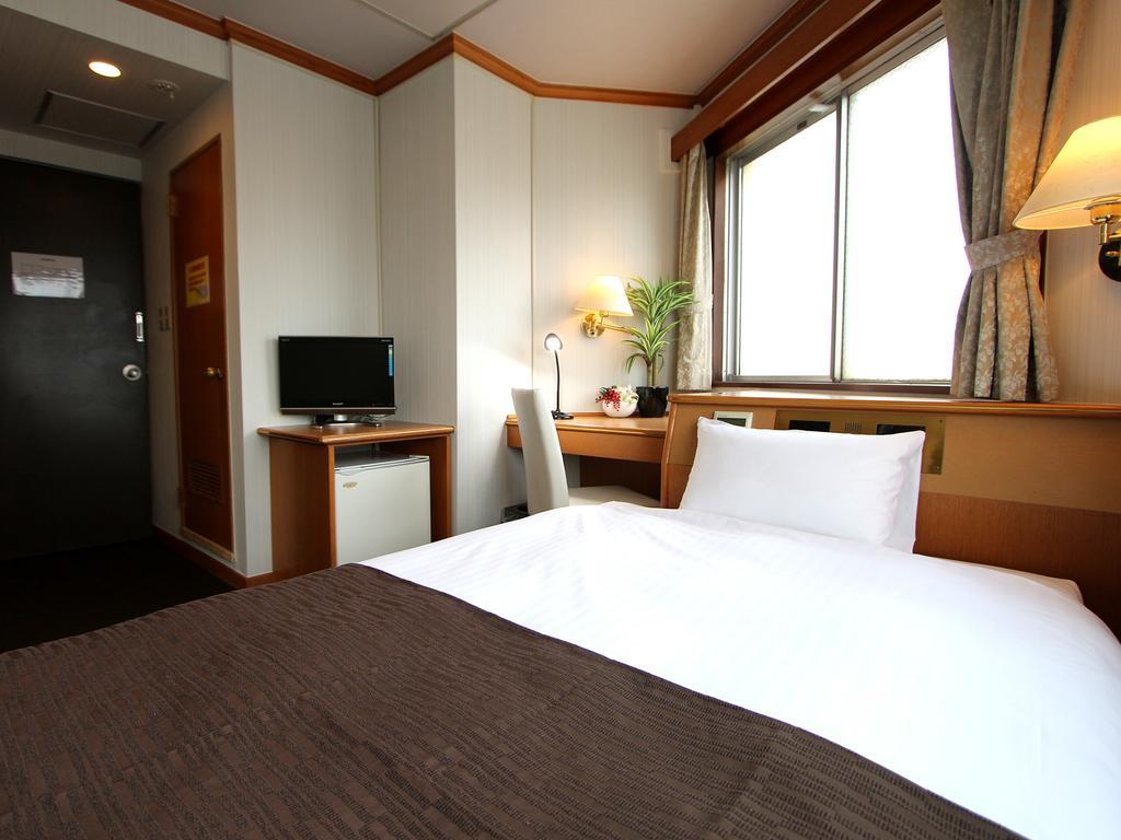 Hotel Livemax Budget Naha Tomarikou Esterno foto